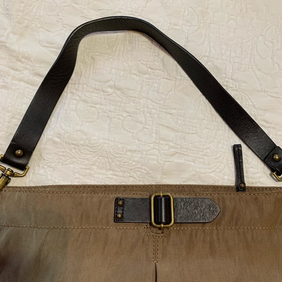 Banana Republic Nylon Tote. - Picture 3 of 5